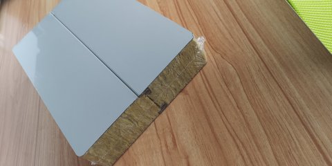 橫裝巖棉夾芯板-上海彩鋼夾芯板廠家-聚氨酯封邊巖棉夾芯板